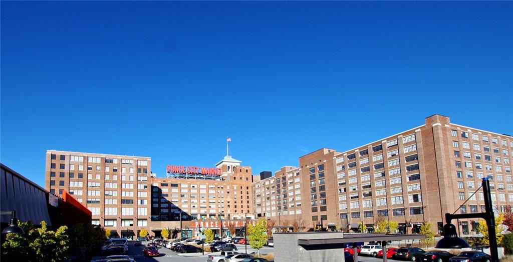 660 Glen Iris Drive NE Unit 407