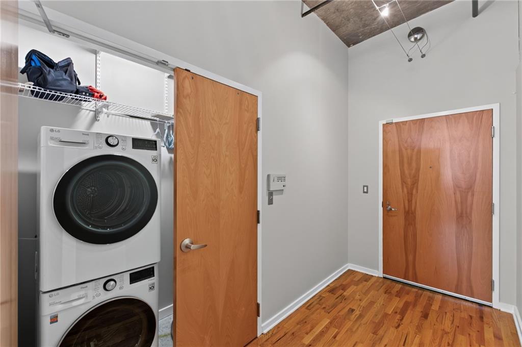 660 Glen Iris Drive NE Unit 407