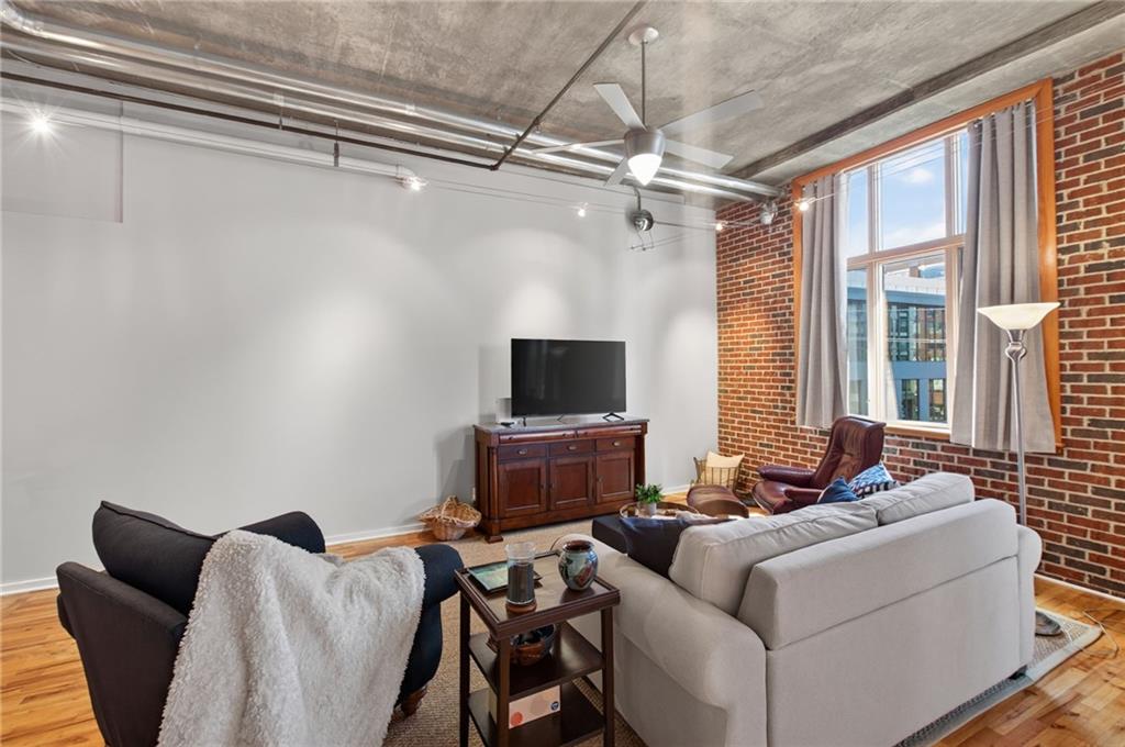 660 Glen Iris Drive NE Unit 407