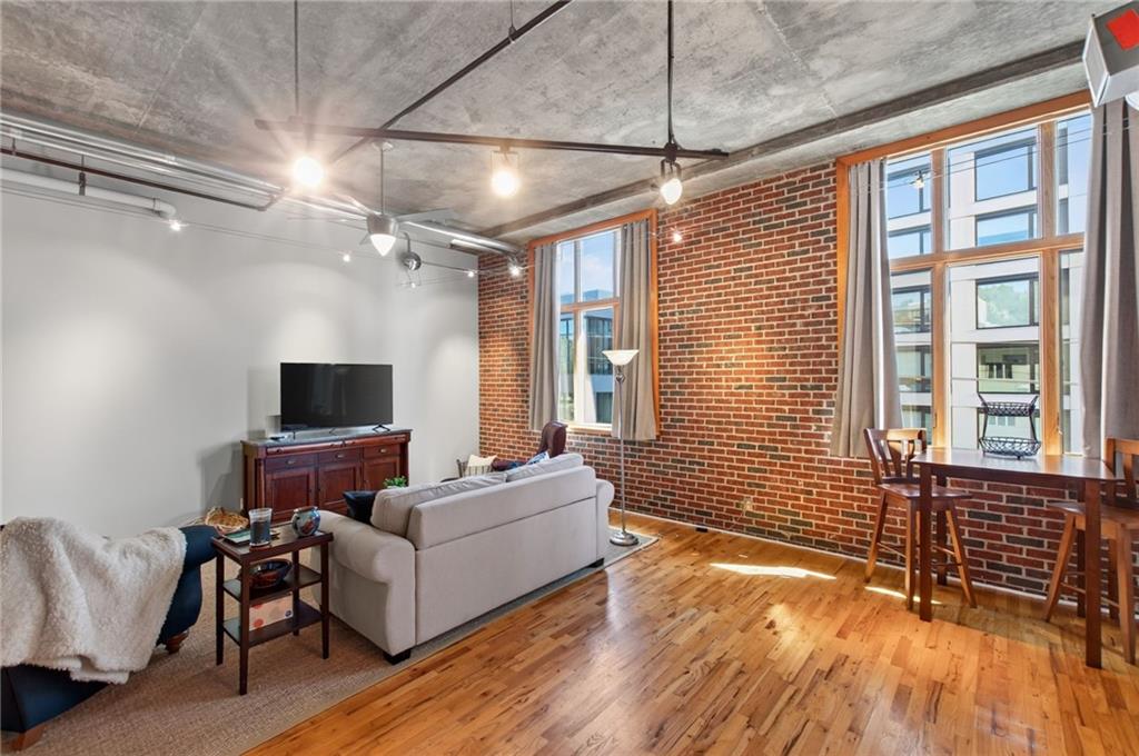 660 Glen Iris Drive NE Unit 407