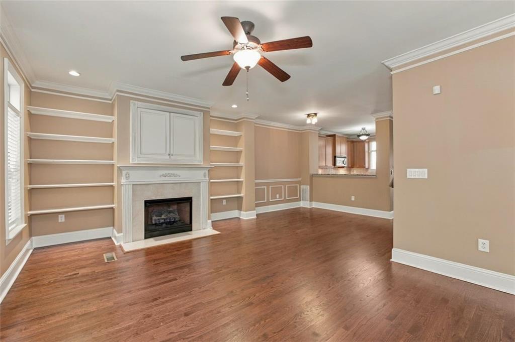 1116 Glenridge Place Unit 605