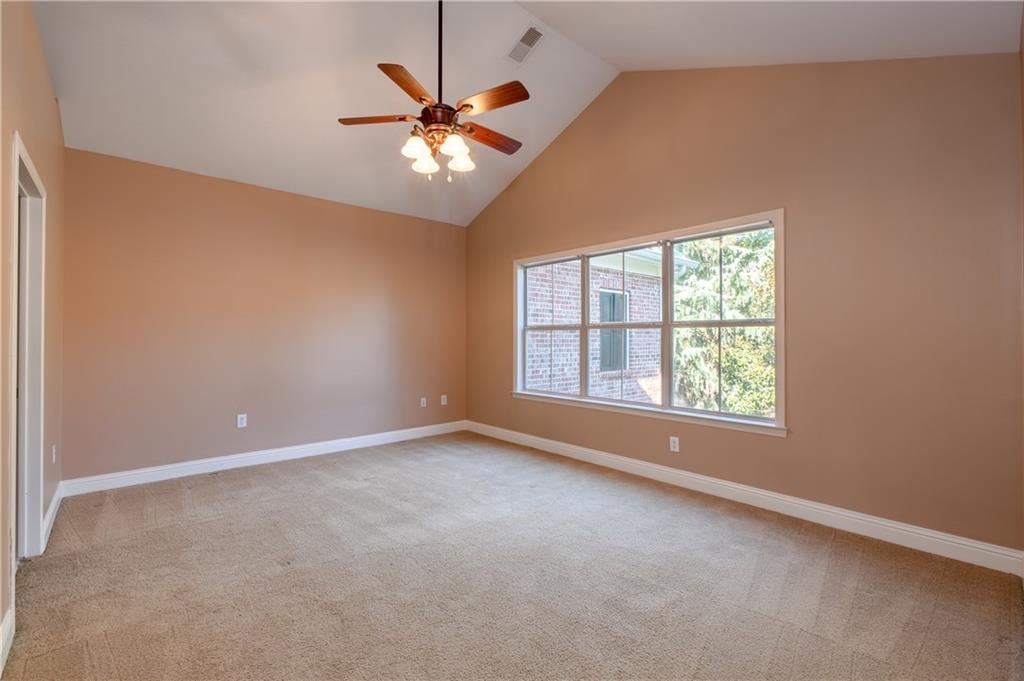 1116 Glenridge Place Unit 605