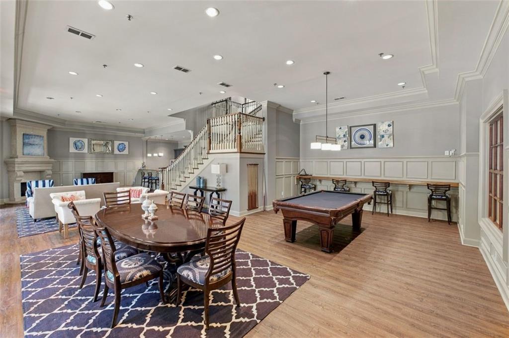 1116 Glenridge Place Unit 605