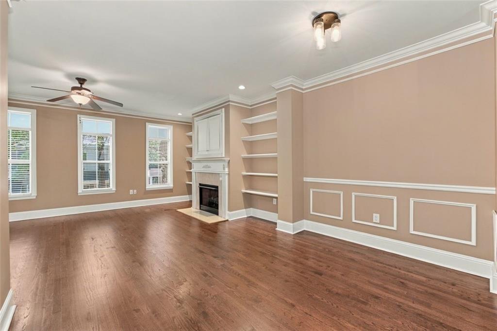 1116 Glenridge Place Unit 605