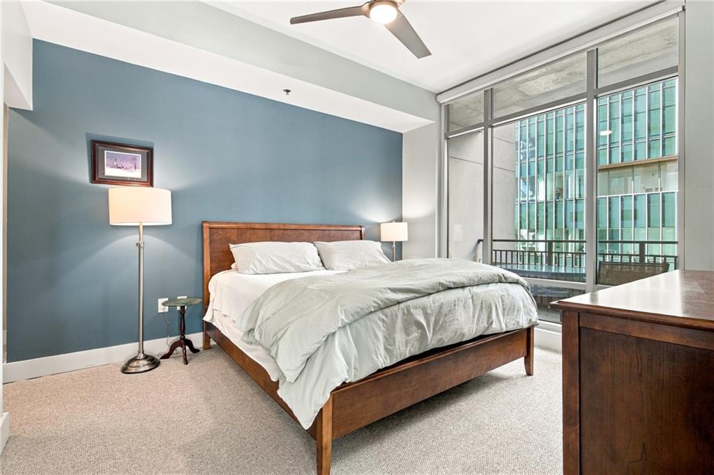 565 Peachtree Street NE Unit 702