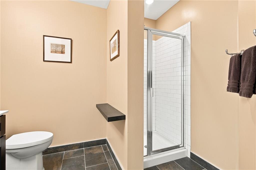 565 Peachtree Street NE Unit 702