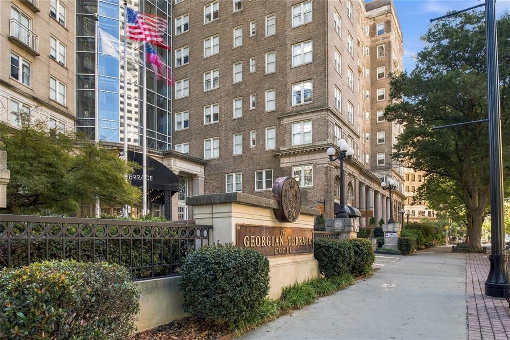 565 Peachtree Street NE Unit 702