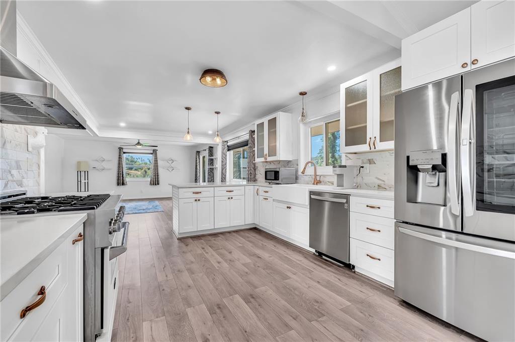 3515 Parkview Drive