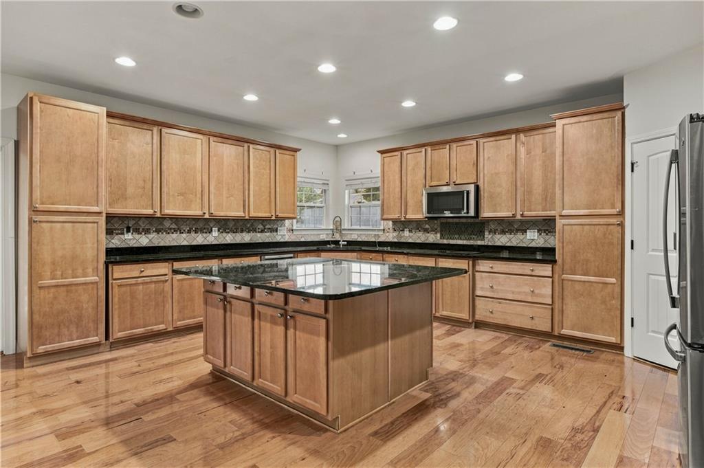 3717 Shady Maple Drive
