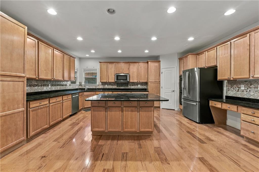 3717 Shady Maple Drive