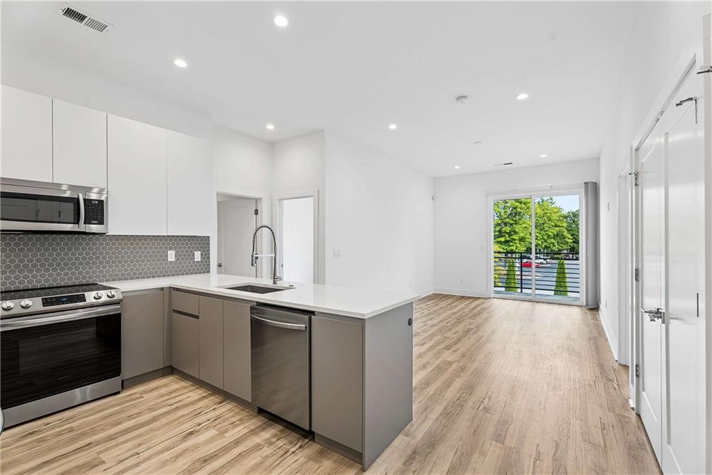 1155 Custer Avenue SE Unit 202