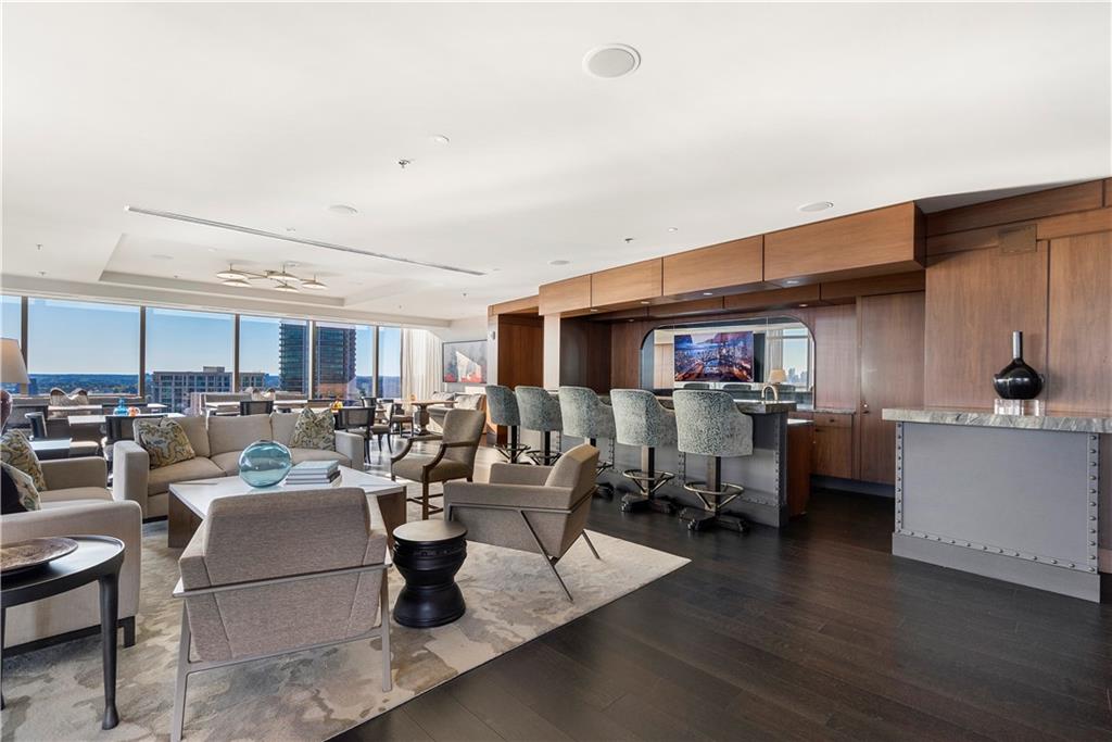 3630 Peachtree NE Unit 2204