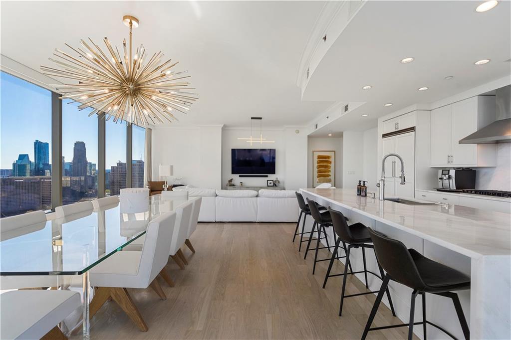 3630 Peachtree NE Unit 2204
