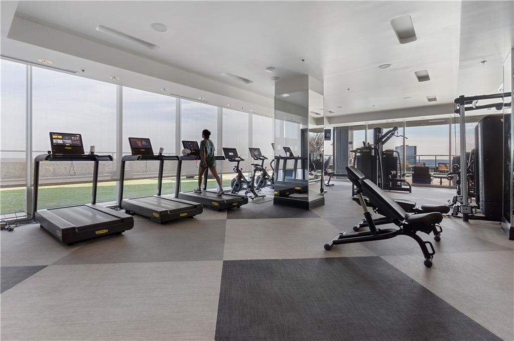 3630 Peachtree NE Unit 2204