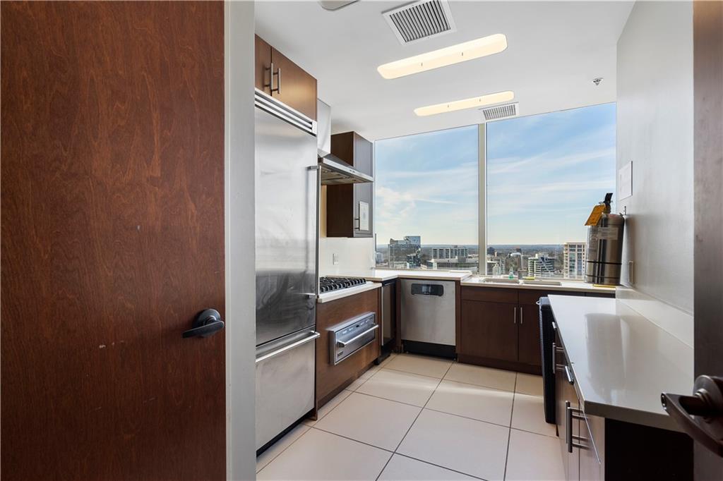 3630 Peachtree NE Unit 2204