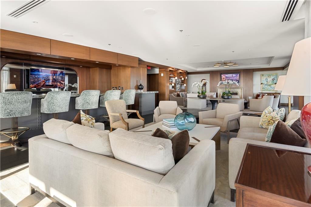 3630 Peachtree NE Unit 2204