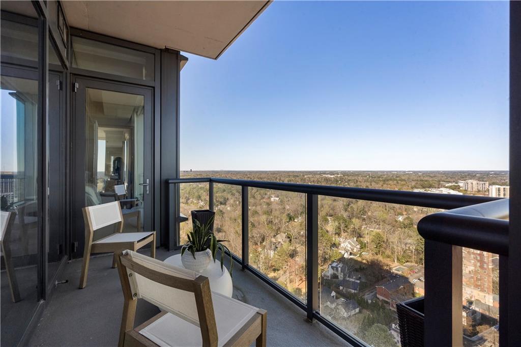 3630 Peachtree NE Unit 2204