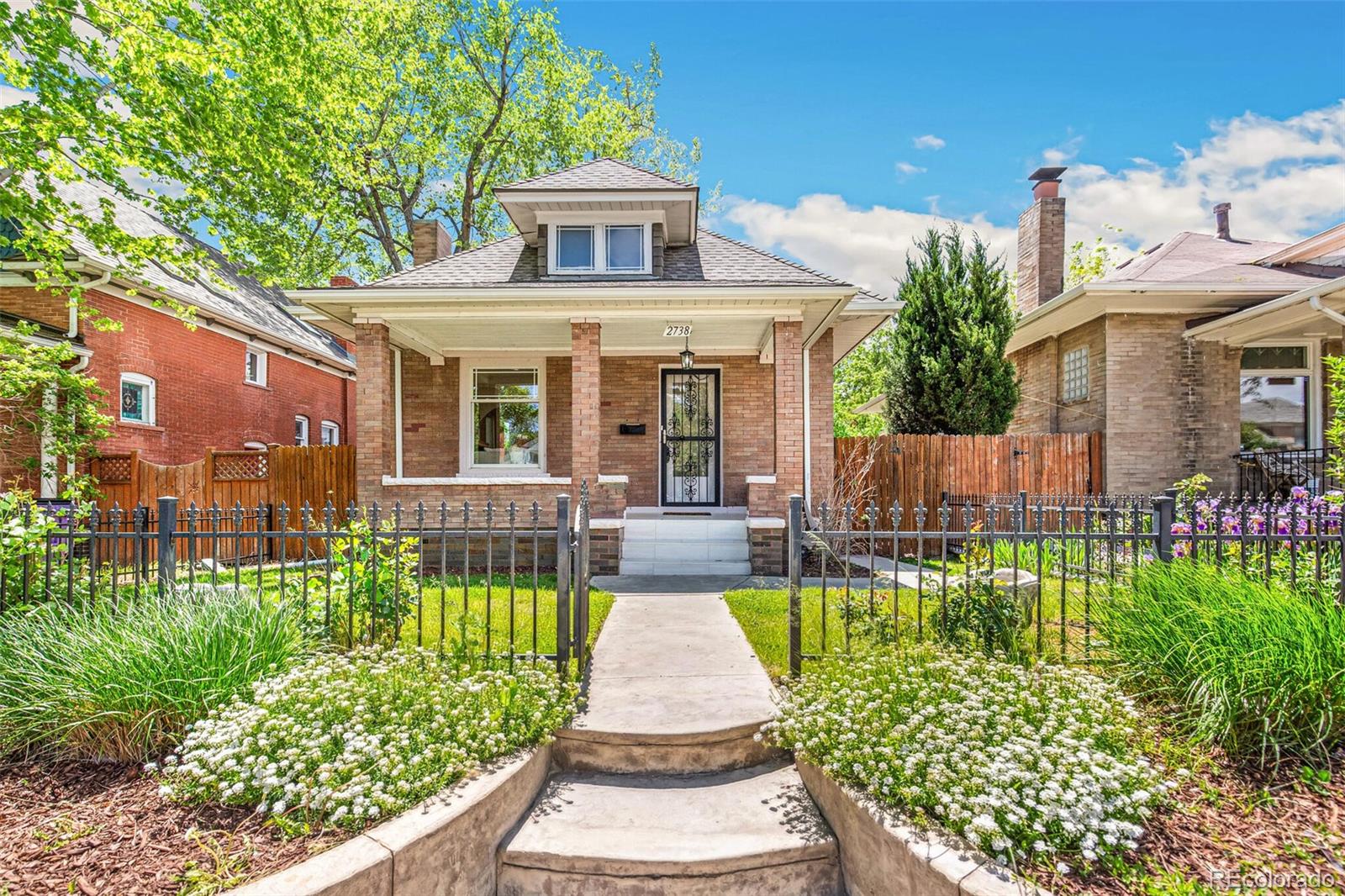 2738 W 38th Avenue