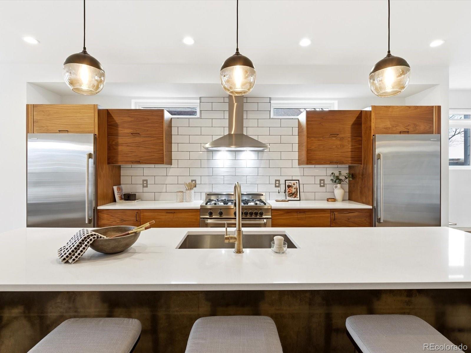 4141 Shoshone Street