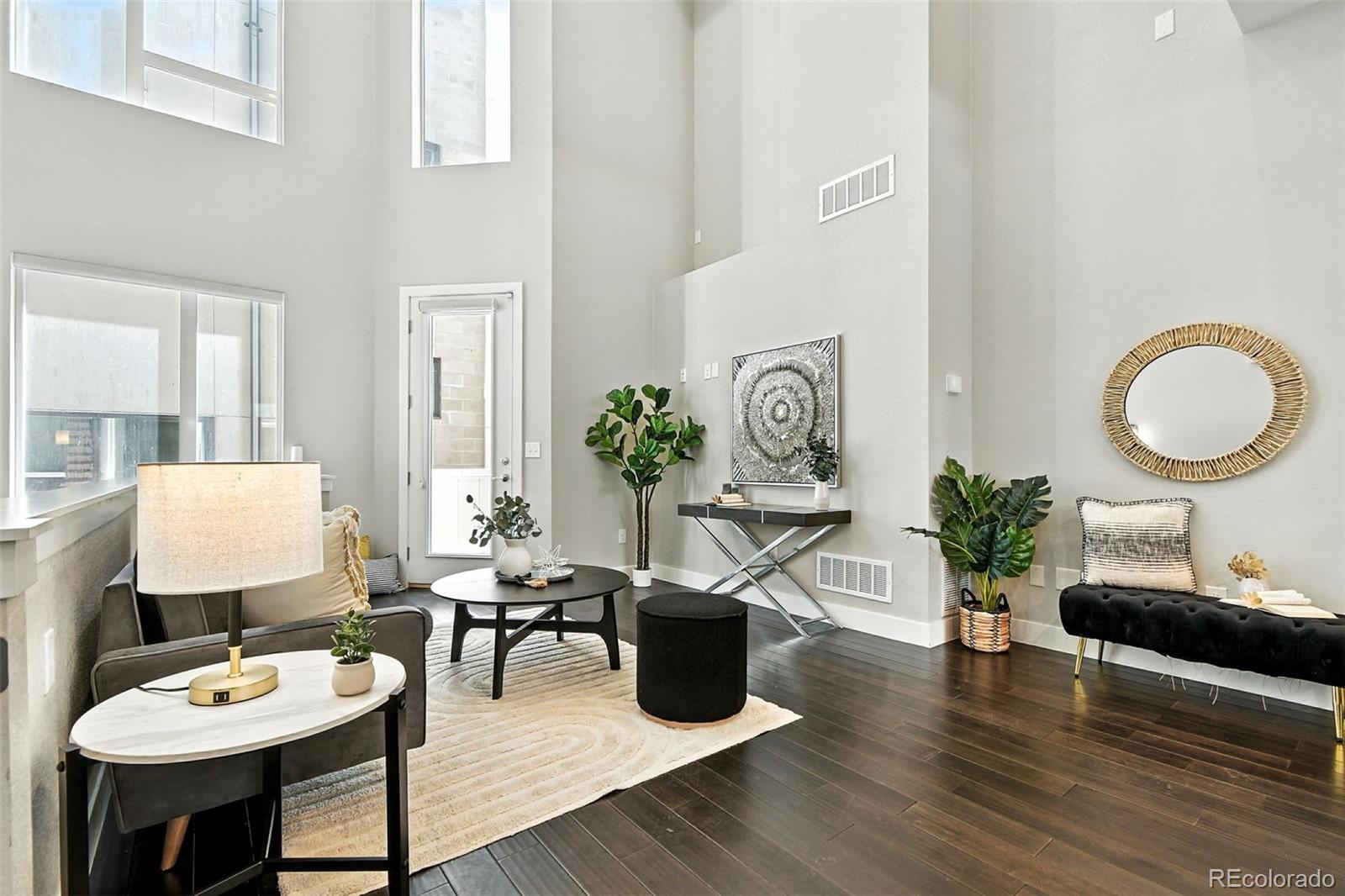 2733 W 28th Avenue Unit: 8