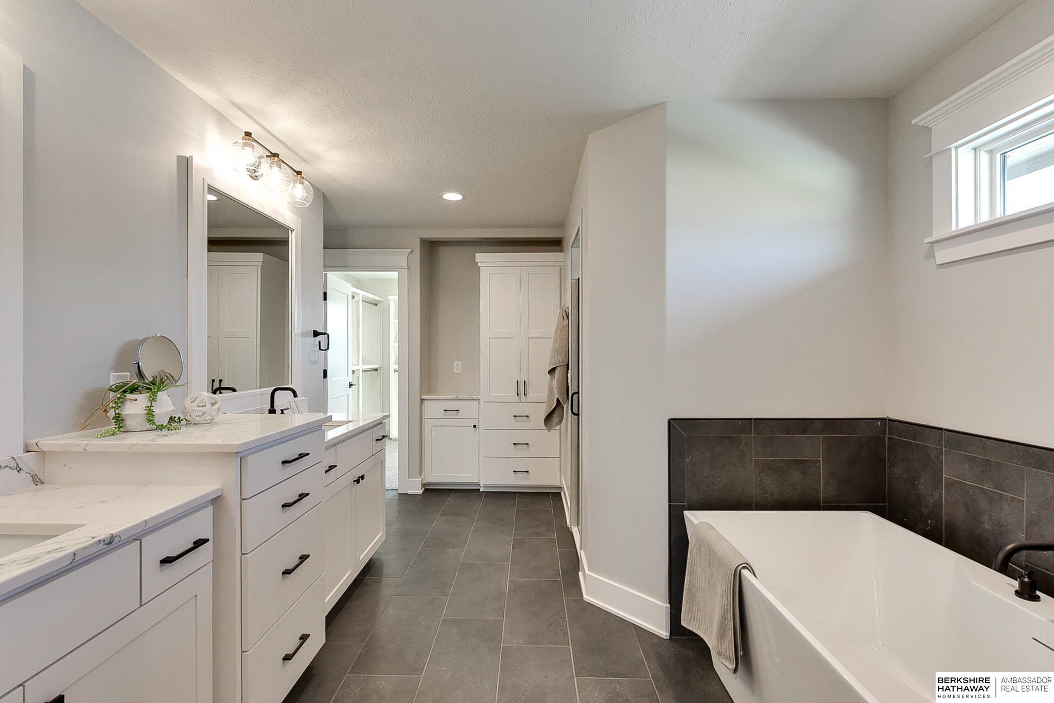 10419 S 191st Avenue