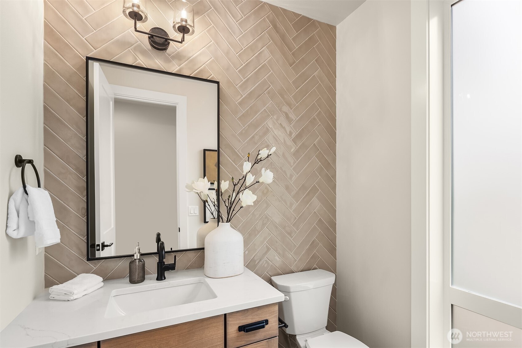 7271 152nd Avenue NE