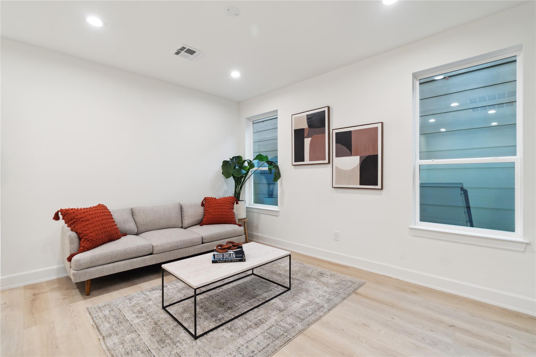 3733 & 3735 Lydia Street