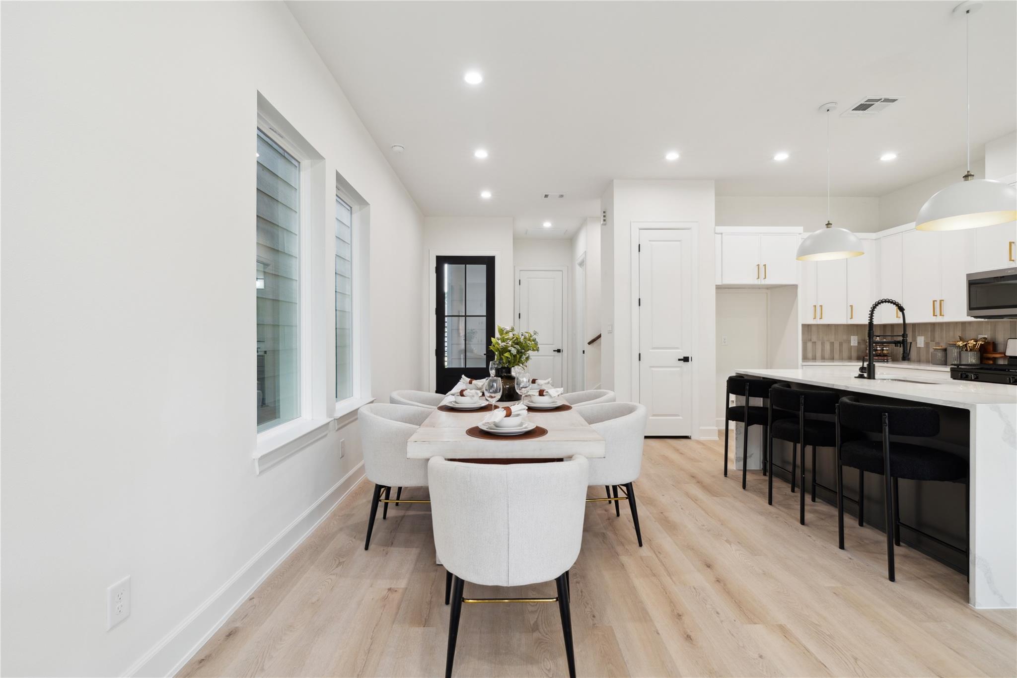 3733 & 3735 Lydia Street