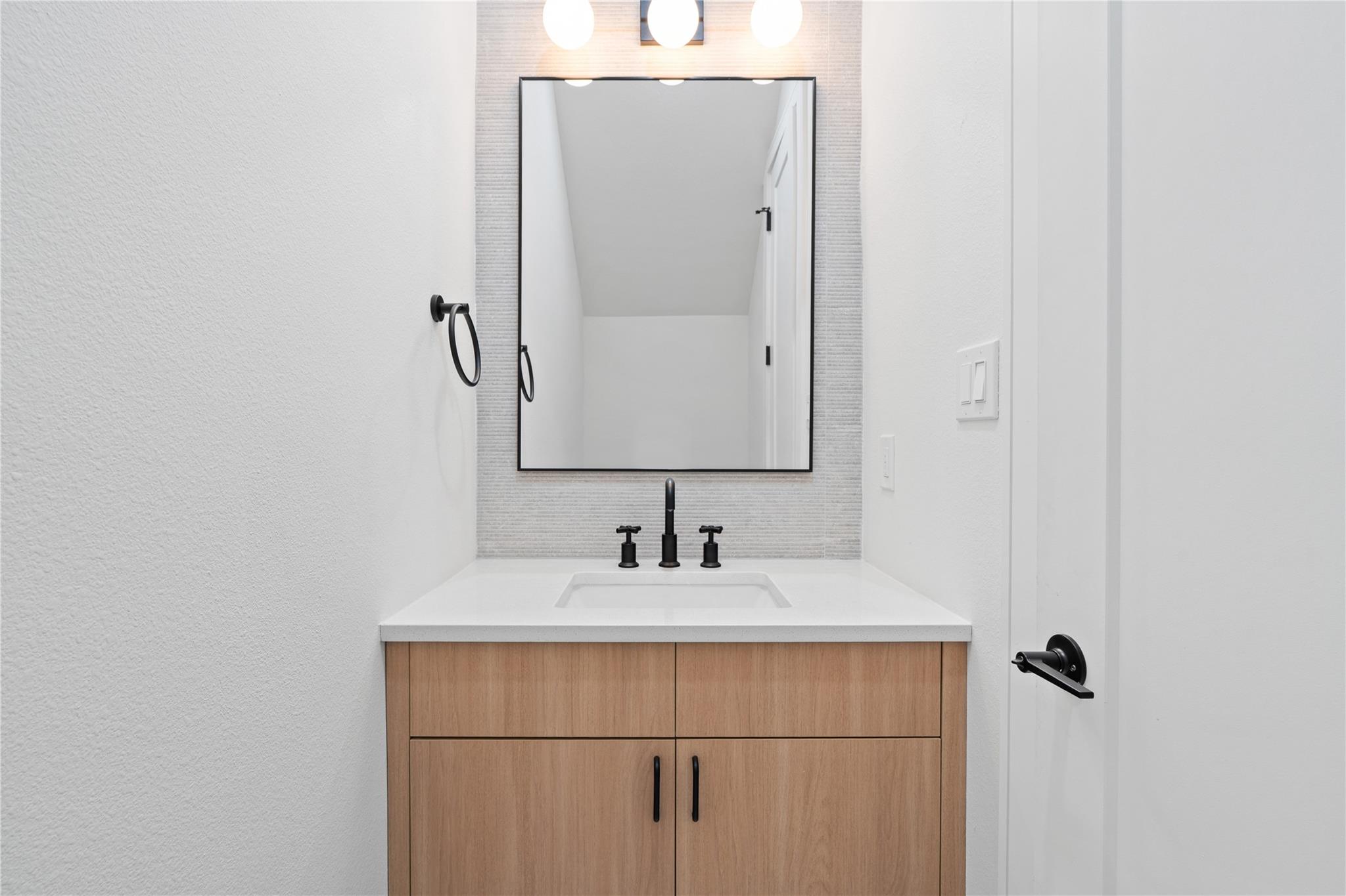 8019 Grandview Street