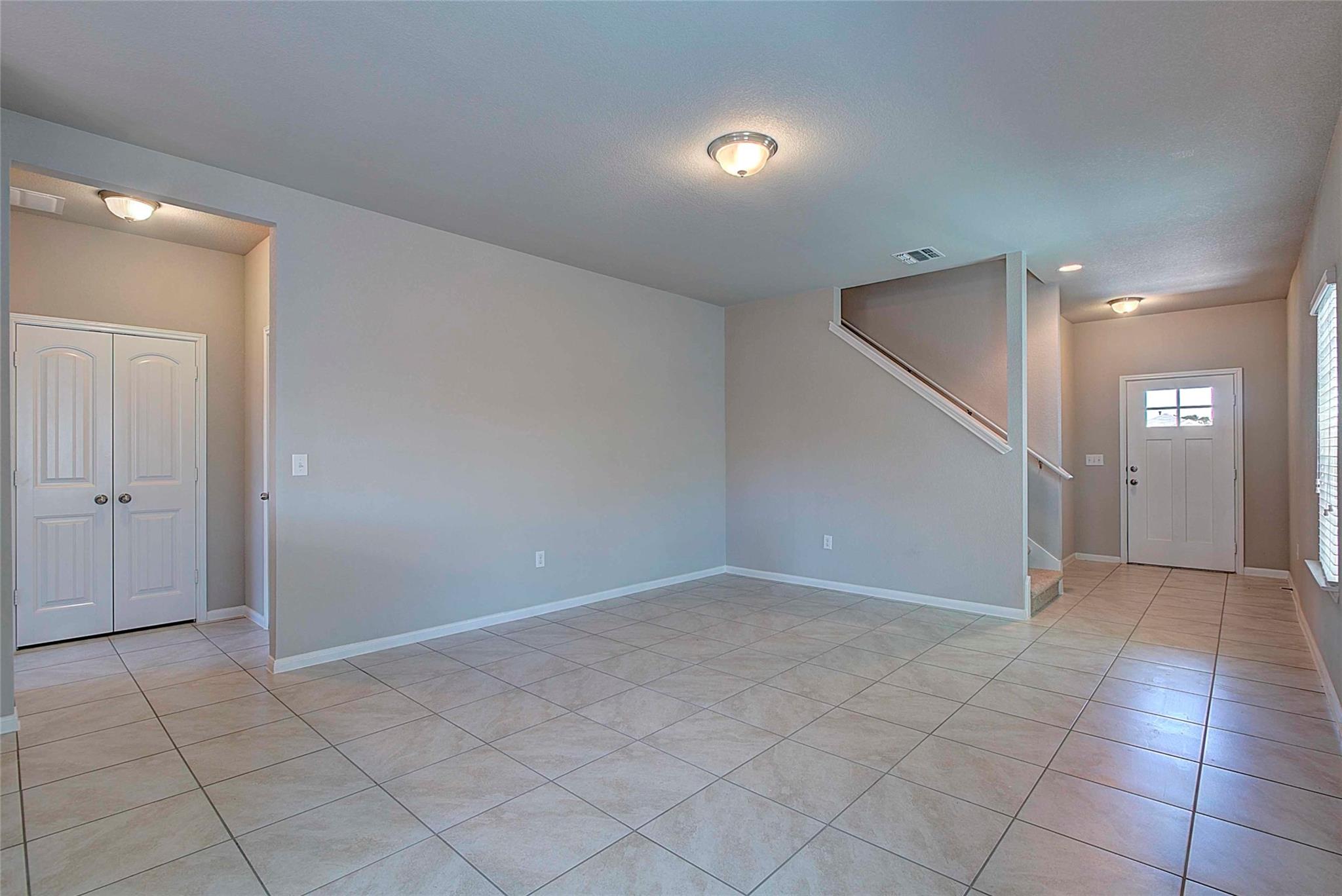10404 Hatton LN