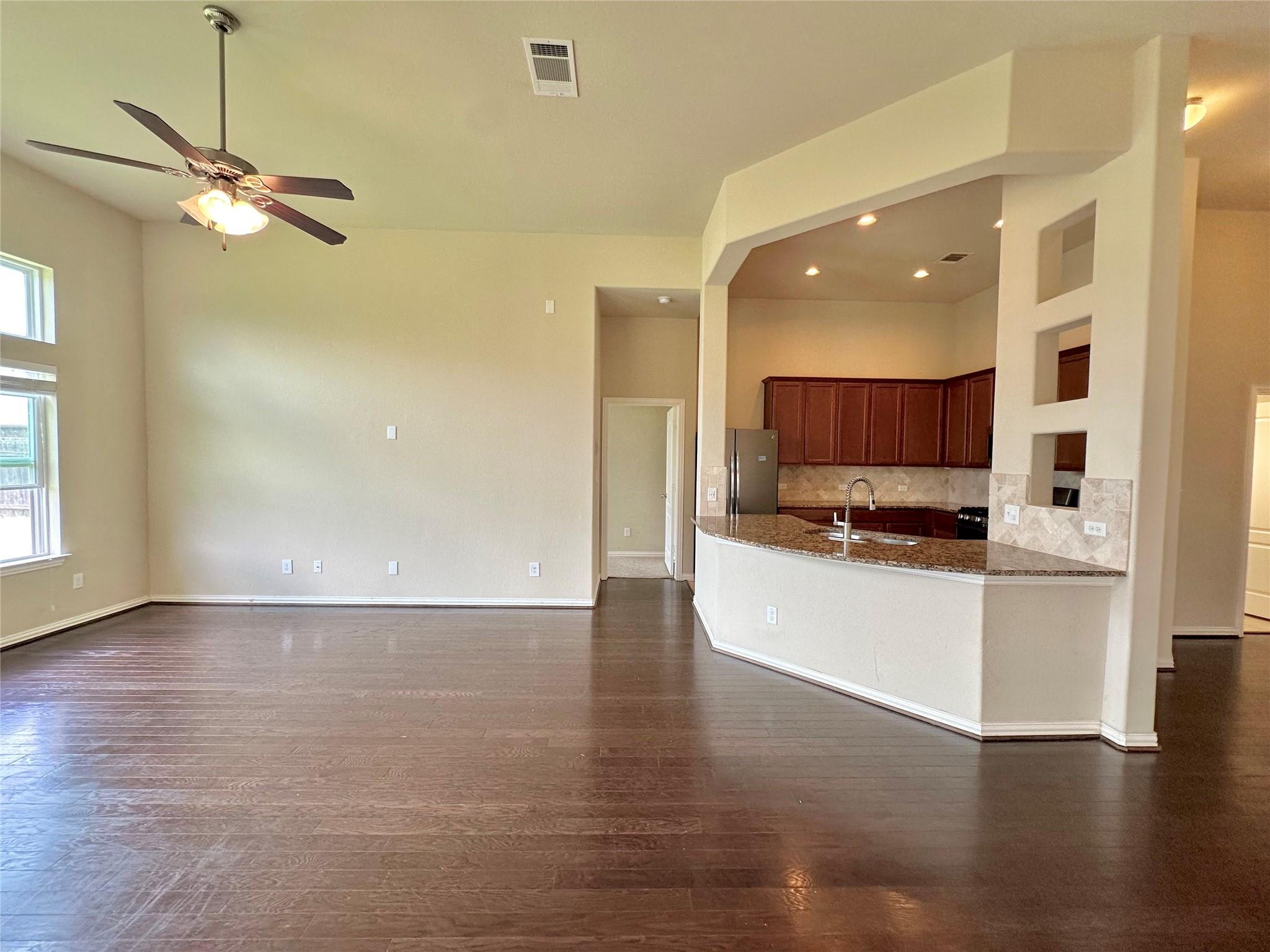8250 Arezzo DR