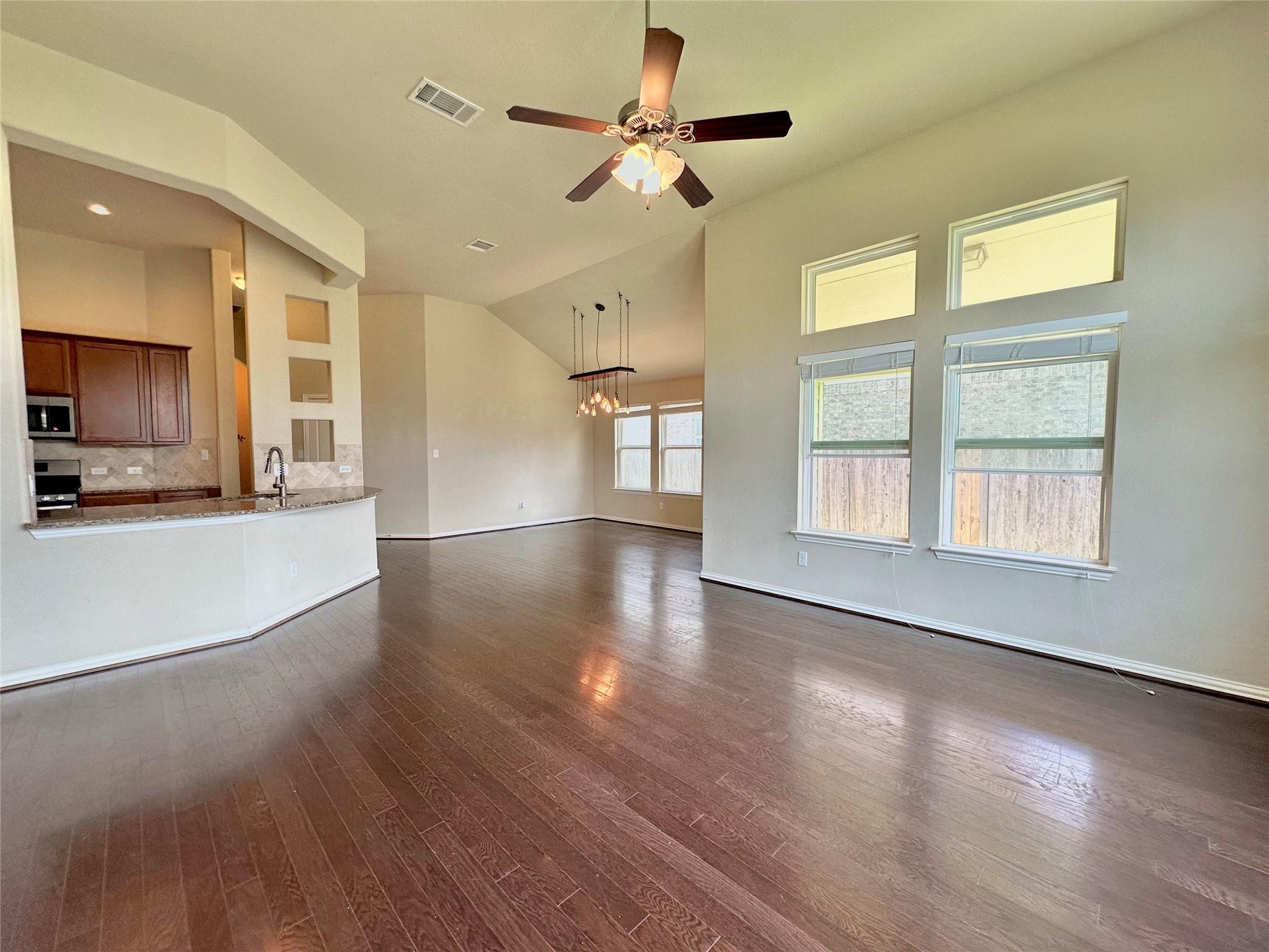 8250 Arezzo DR