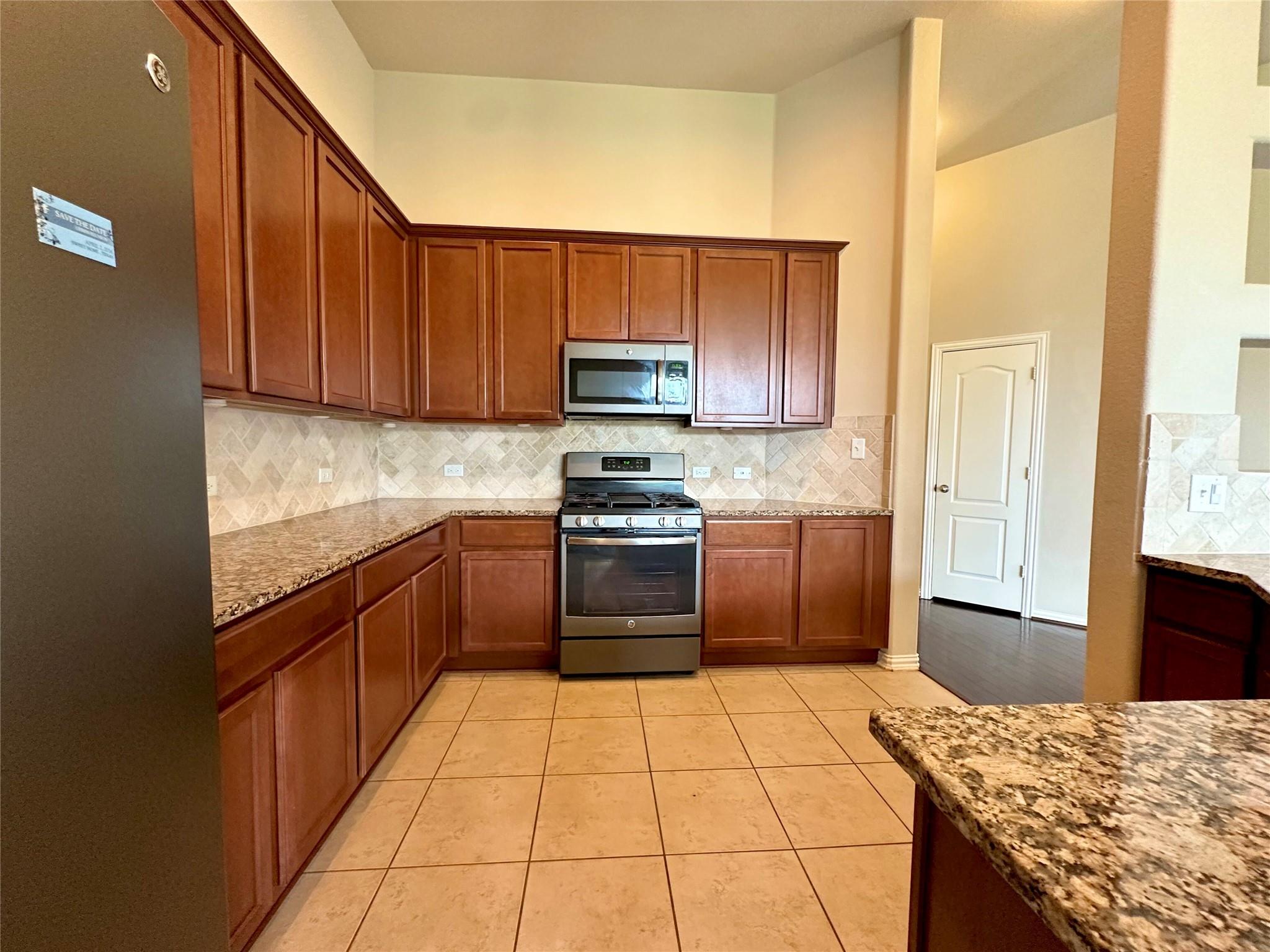 8250 Arezzo DR