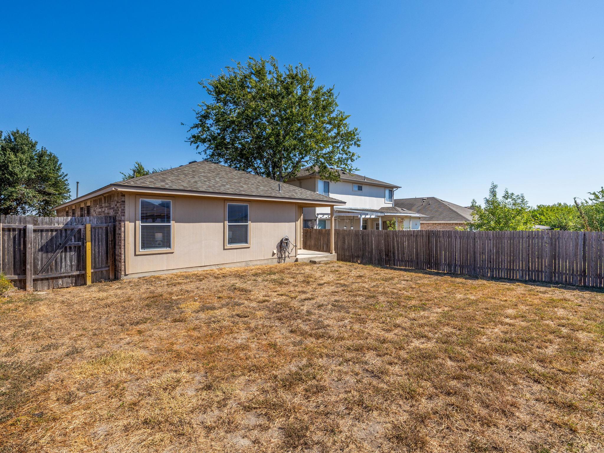 536 Sweet Leaf LN, Pflugerville