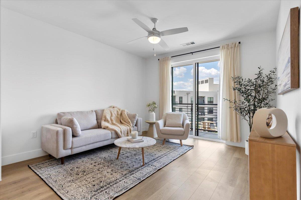 1701 Simond Ave # 636