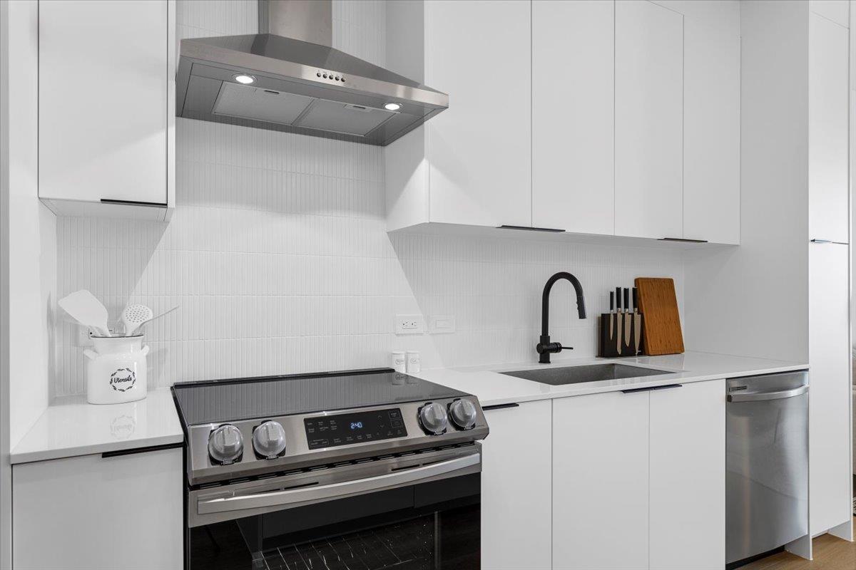 1701 Simond Ave # 636
