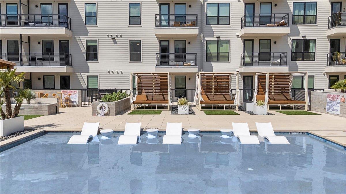 1701 Simond Ave # 636