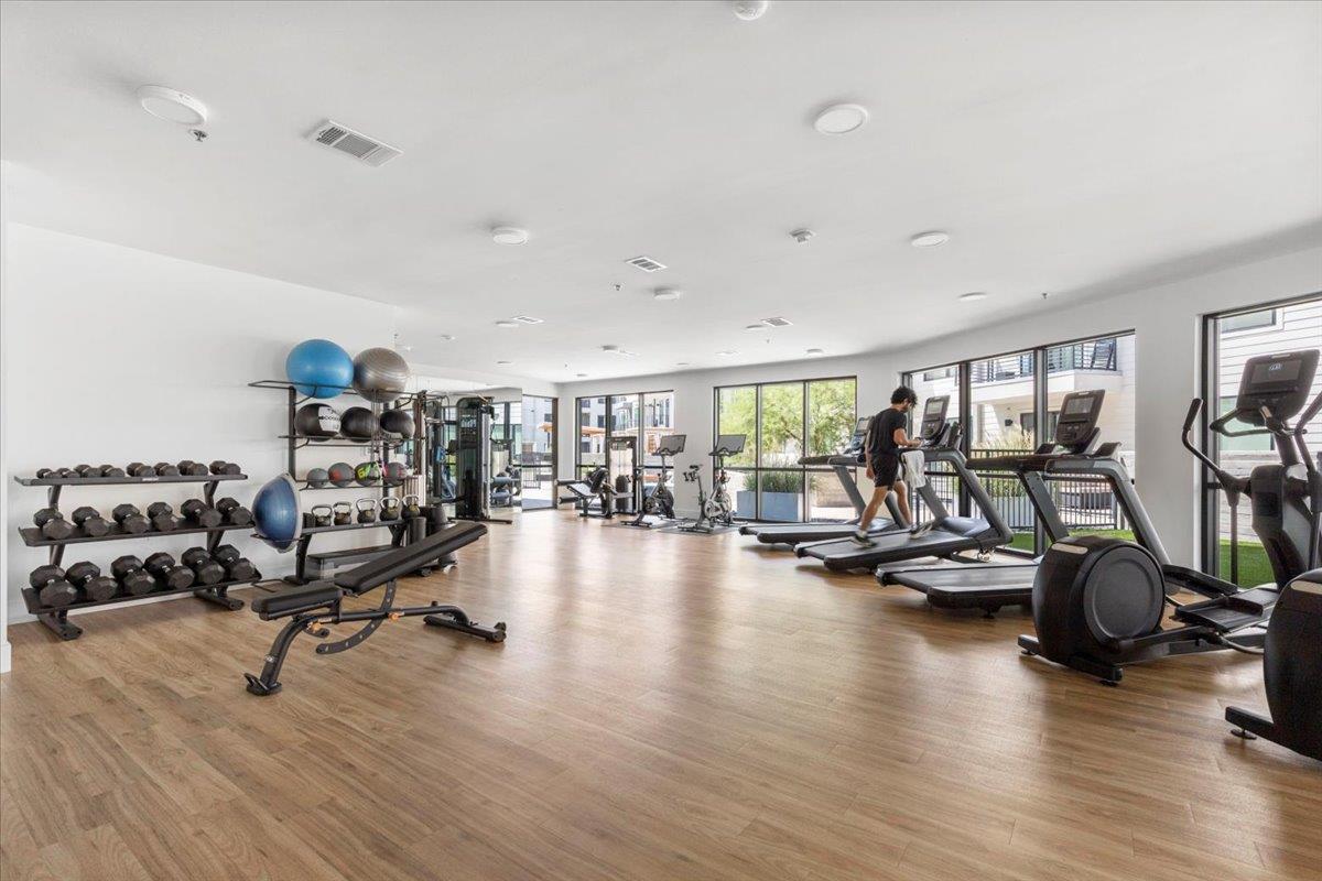 1701 Simond Ave # 636
