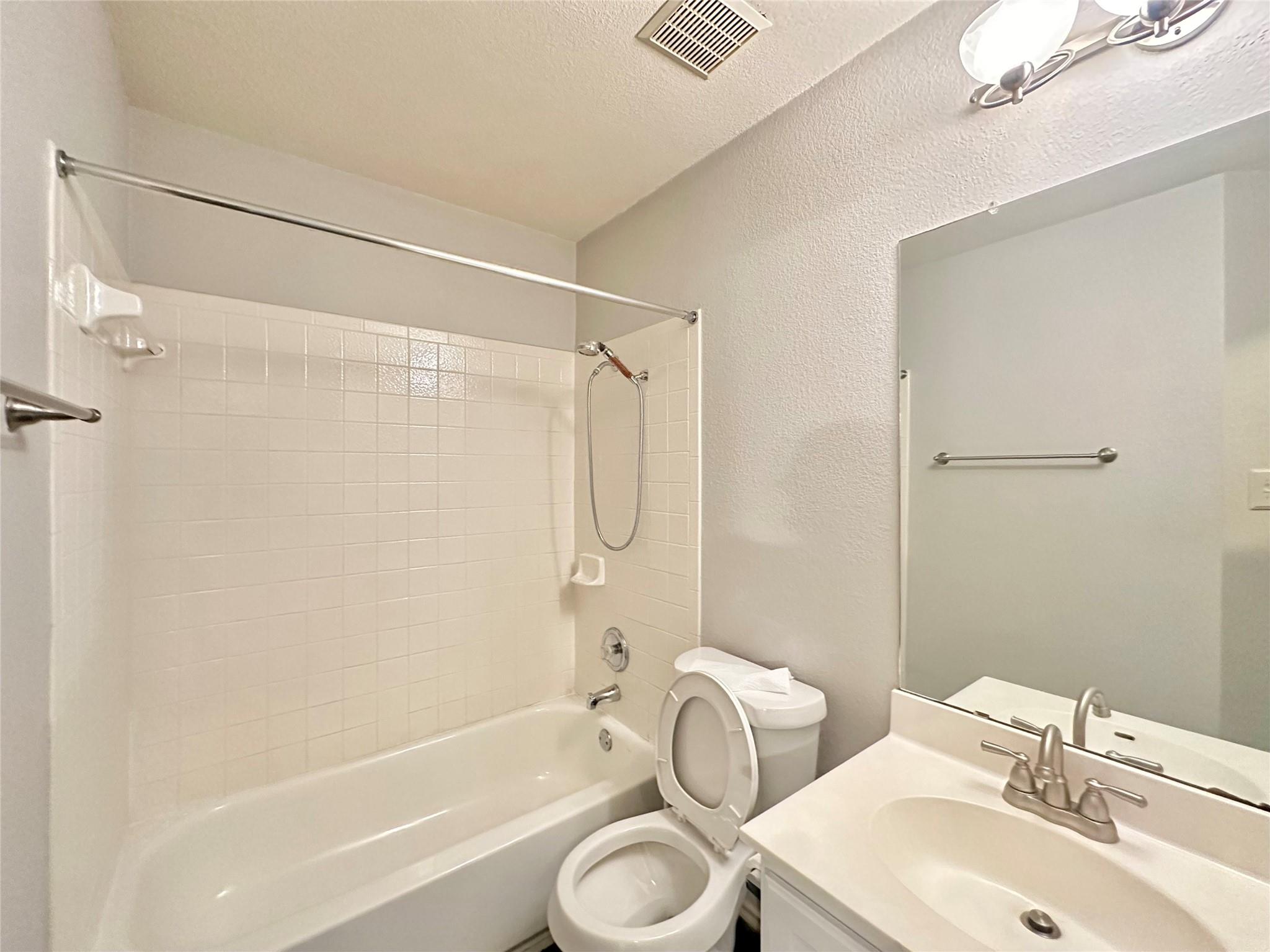 14604 Ballycastle TRL