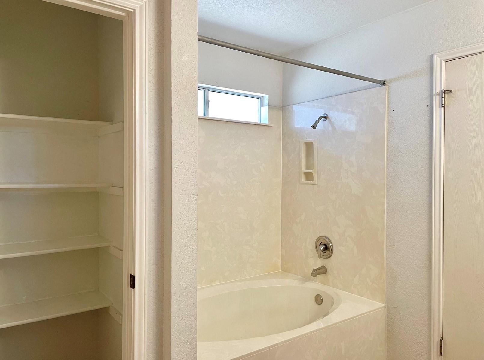 1601 Lloydminister WAY