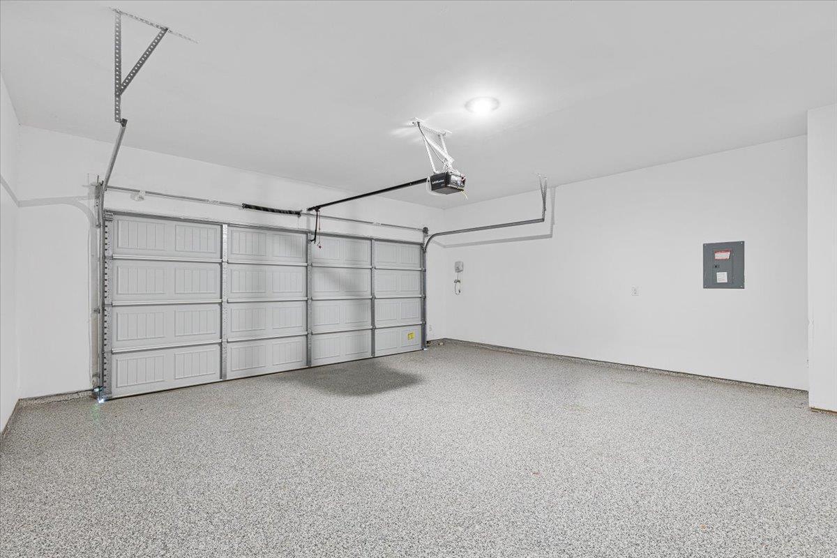 13619 Long Island DR