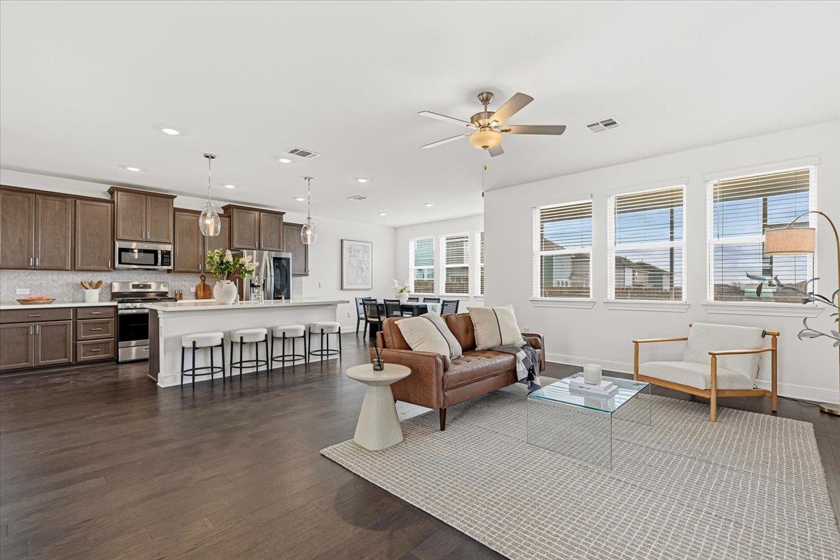 13619 Long Island DR