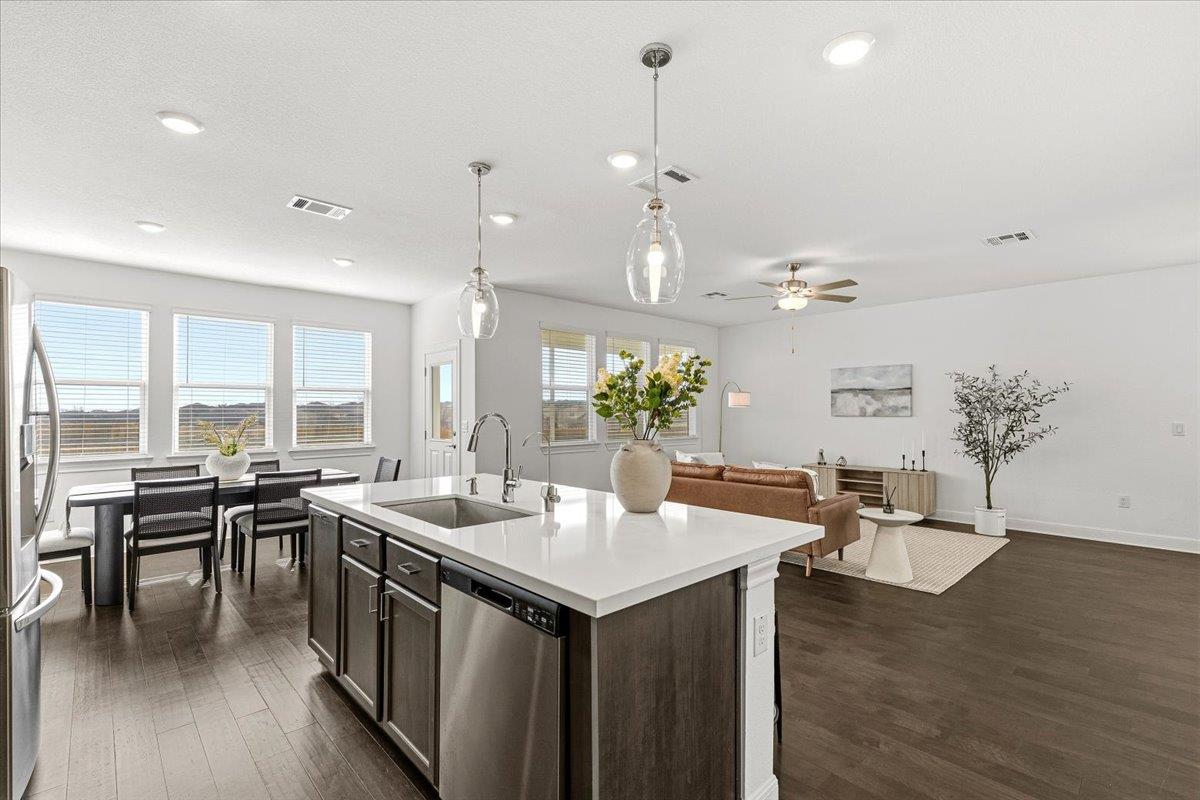 13619 Long Island DR