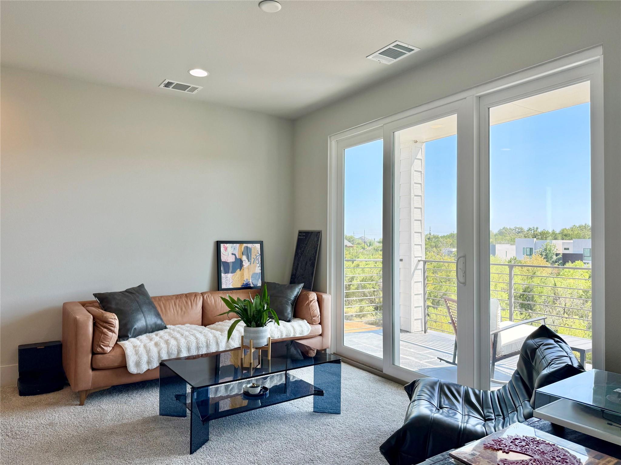 7915 Floracita LN