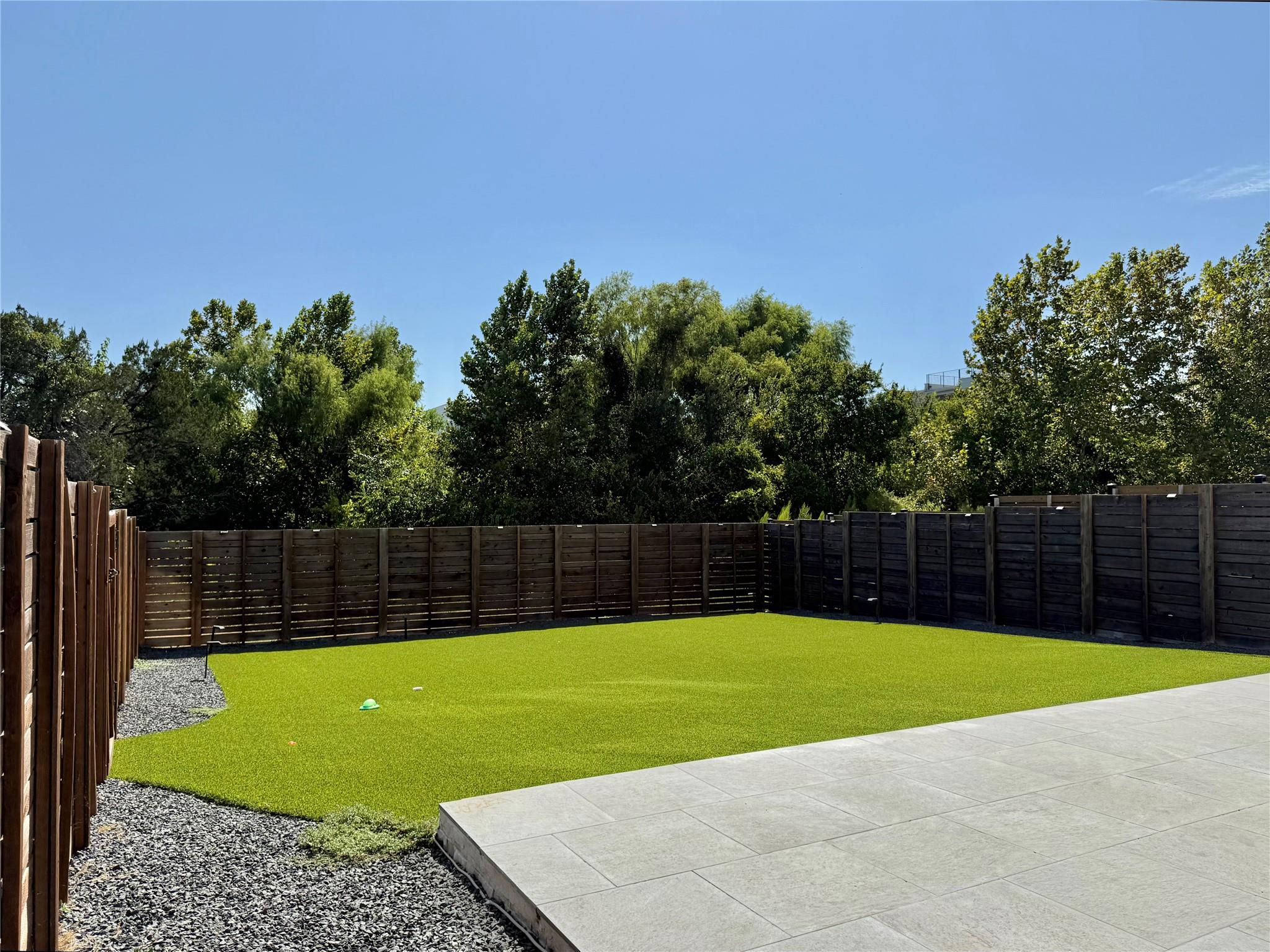 7915 Floracita LN