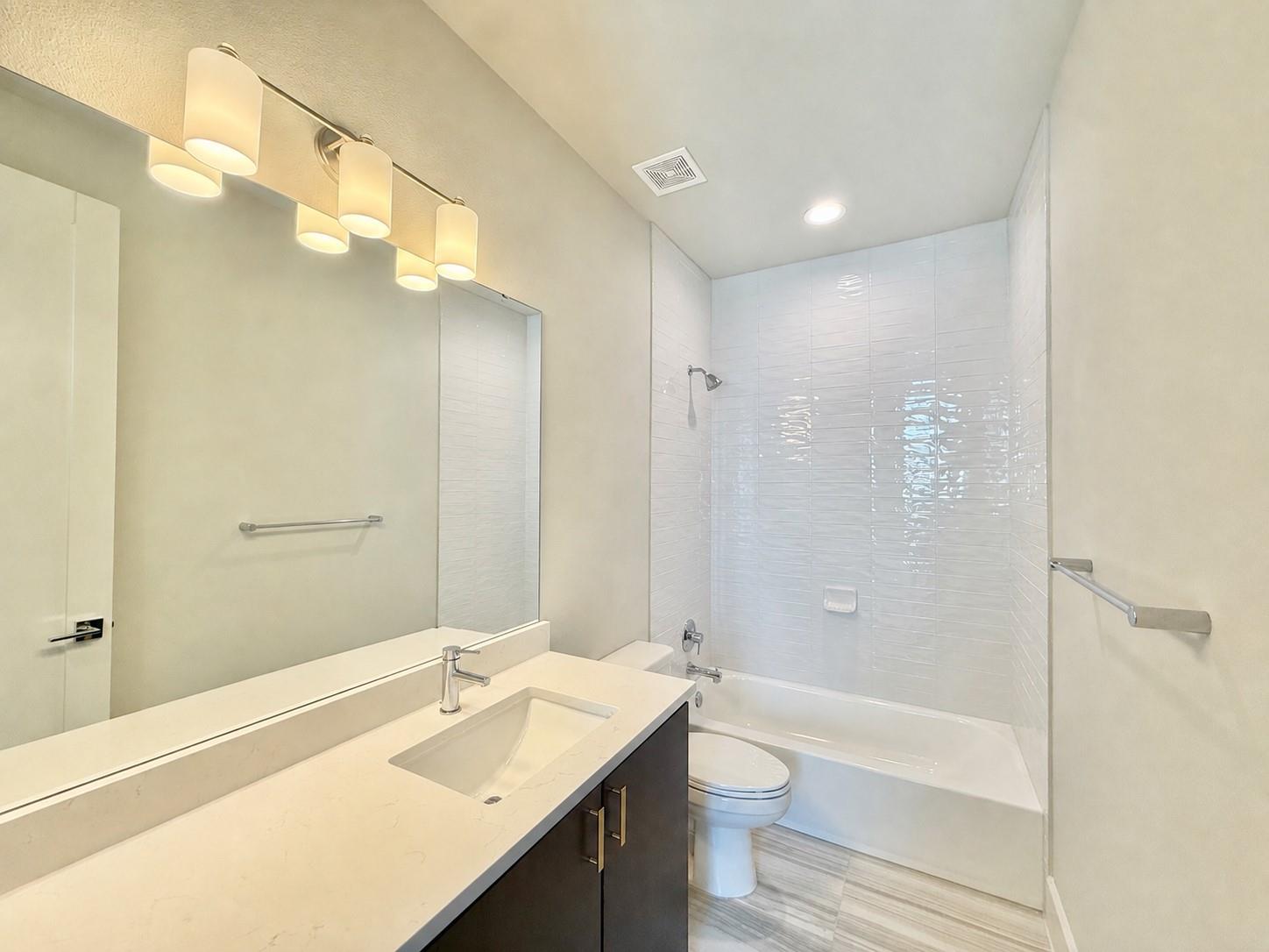 7915 Floracita LN