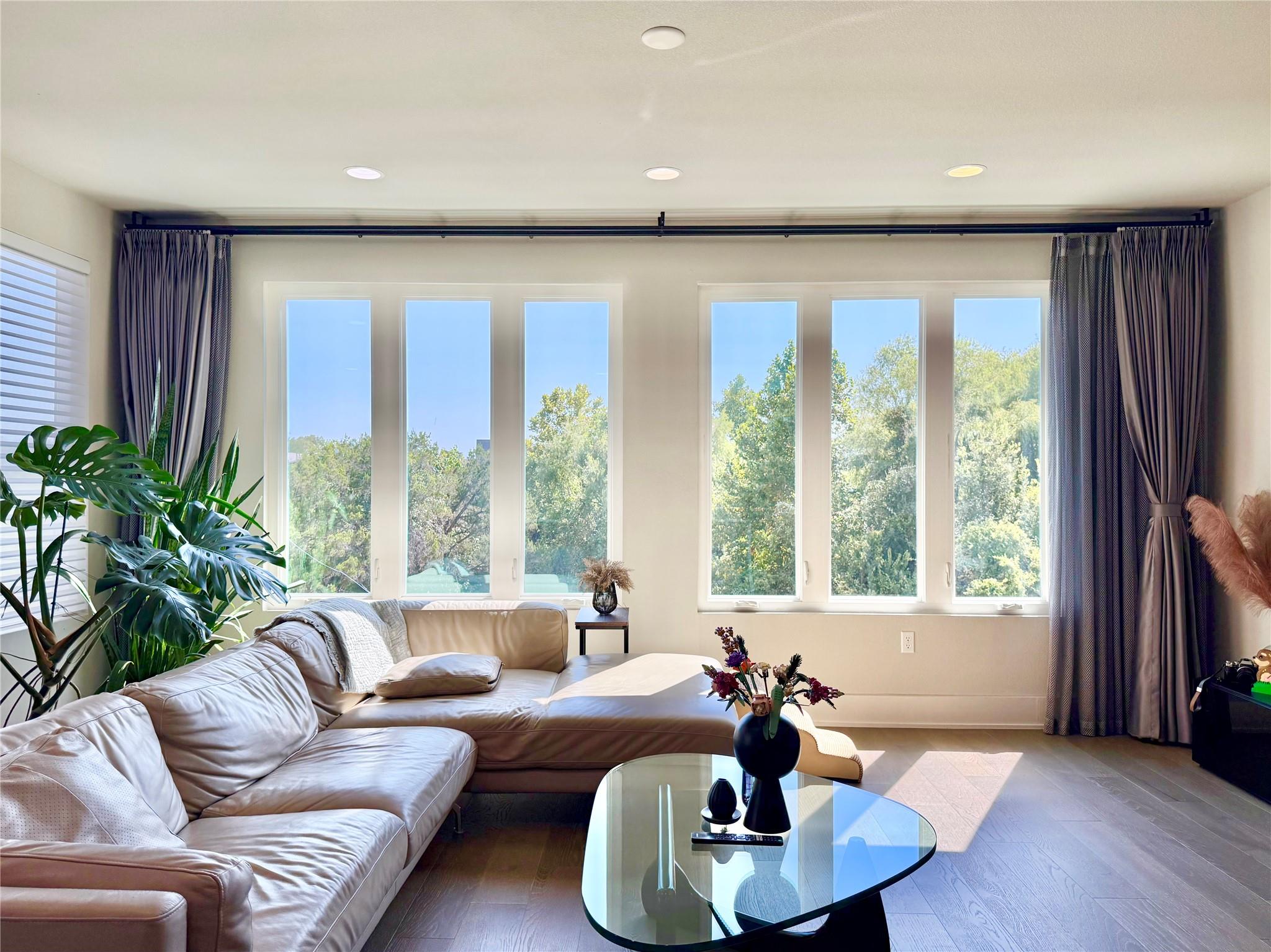 7915 Floracita LN