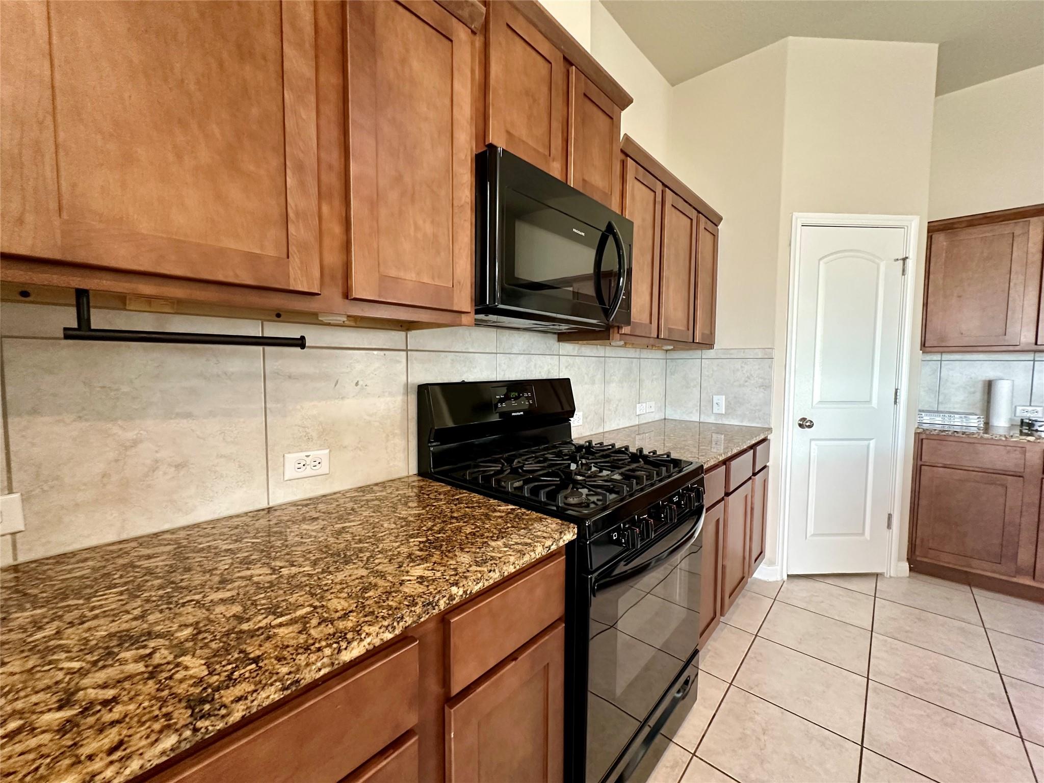 5977 Malta CIR