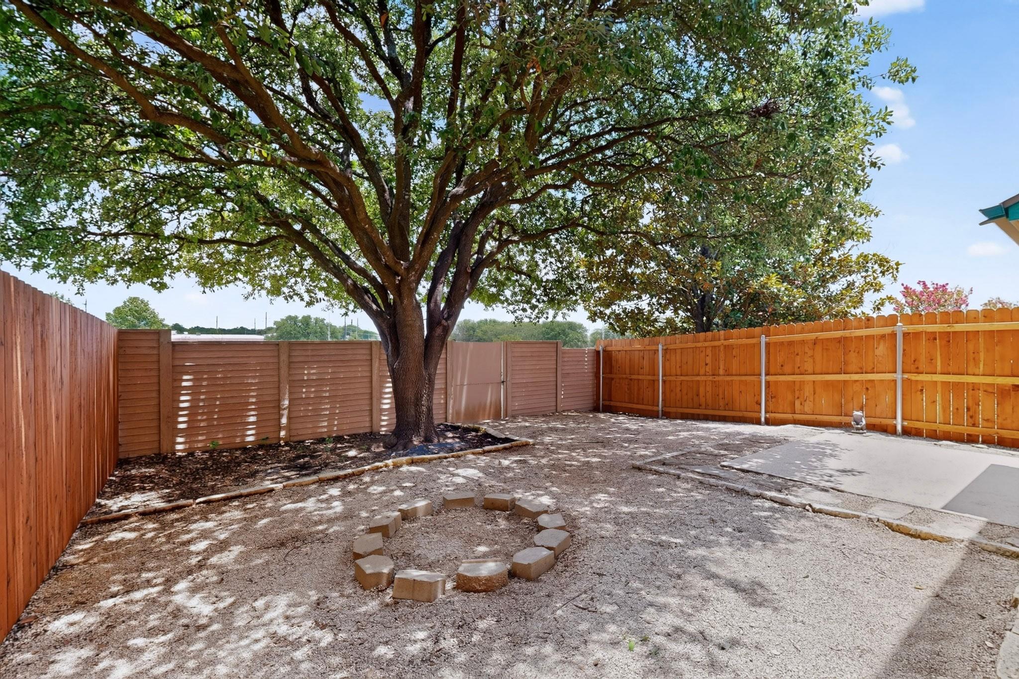 2100 Pipers Field DR # 24