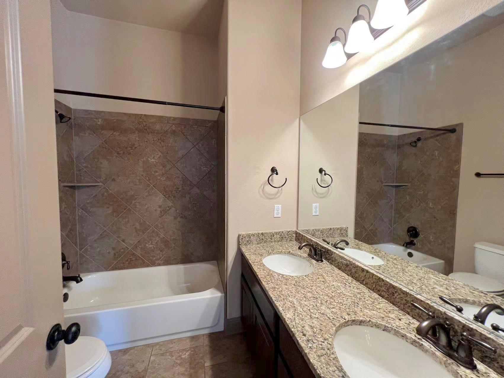 3021 Portulaca DR